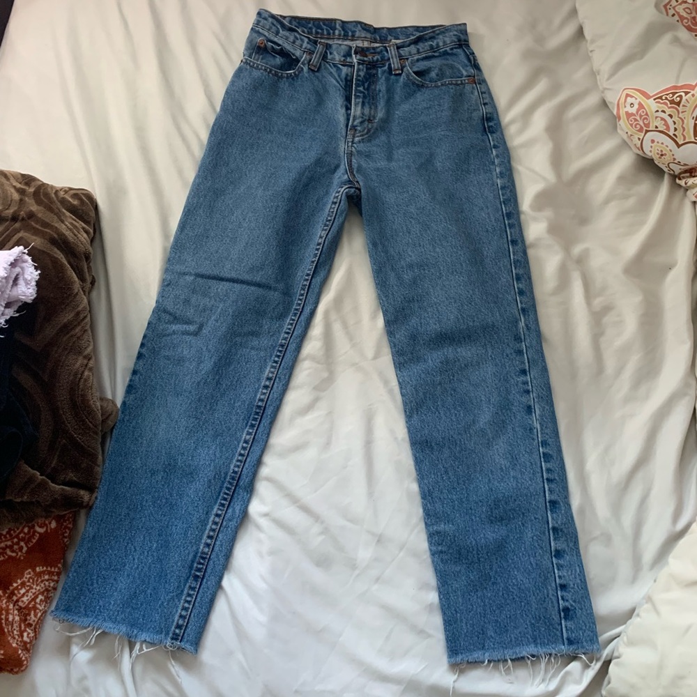 Jordache Jeans Size 5/6 but fits like a 24/25, cropped